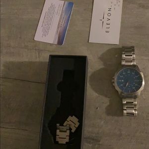 Men’s elevon watch